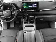 2021 Toyota Sienna 2.5L, белый — фото 7
