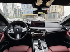 2023 BMW 5 Series 530Li M, чёрный — фото 5