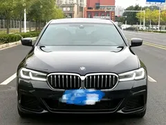 2023 BMW 5 Series 530Li Premium M Sport Package, чёрный — фото 2