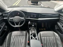 2022 Volkswagen Passat 330TSI Luxury, чёрный — фото 6