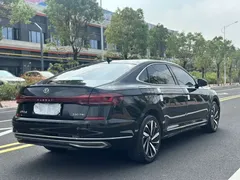 2022 Volkswagen Passat 330TSI Luxury, чёрный — фото 9