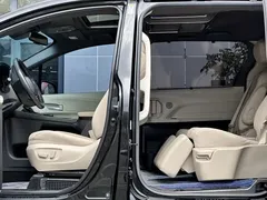 2021 Toyota Sienna 2.5L, чёрный — фото 11