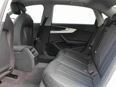 2023 Audi A4L 40 TFSI Fashion Dynamic, белый — фото 12