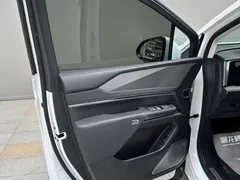 2025 BYD 1060, белый — фото 12