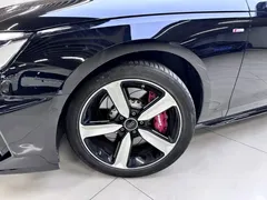 2023 Audi A4 Avant 40 TFSI, чёрный — фото 18