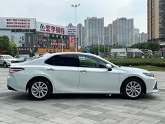 2021 Toyota Camry 2.0G, белый — фото 5