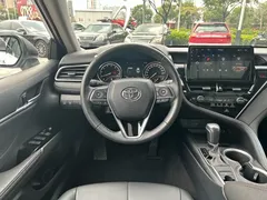 2021 Toyota Camry 2.0G, белый — фото 19