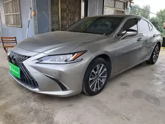 2022 Lexus ES 200 — фото 1