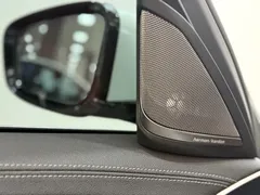 2022 BMW 5 Series 530Li M, белый — фото 10