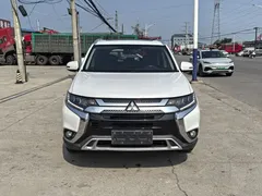 2021 Mitsubishi Outlander 2.4L, белый — фото 2