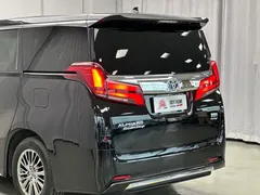 2021 Toyota Alphard Hybrid 2.5L Premium, чёрный — фото 11