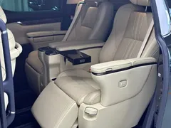 2021 Toyota Alphard Hybrid 2.5L Premium, чёрный — фото 27