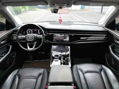2021 Audi Q8 55 TFSI, чёрный — фото 2