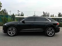 2021 Audi Q8 55 TFSI, чёрный — фото 4
