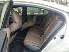 2022 Lexus ES 300h, белый — фото 7