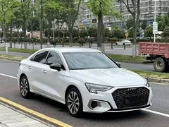 2022 Audi A3L Limousine 35 TFSI, белый — фото 3