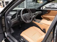 2021 Lexus LS 500h, чёрный — фото 9