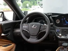 2021 Lexus LS 500h, чёрный — фото 14
