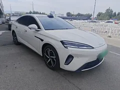 海豹07 DM-i 2026款 DM-i 1.5T 230km 旗舰型, белый — фото 4