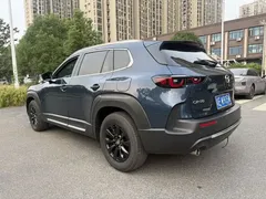 2023 Mazda CX-50 2.0L Lingxing, синий — фото 18