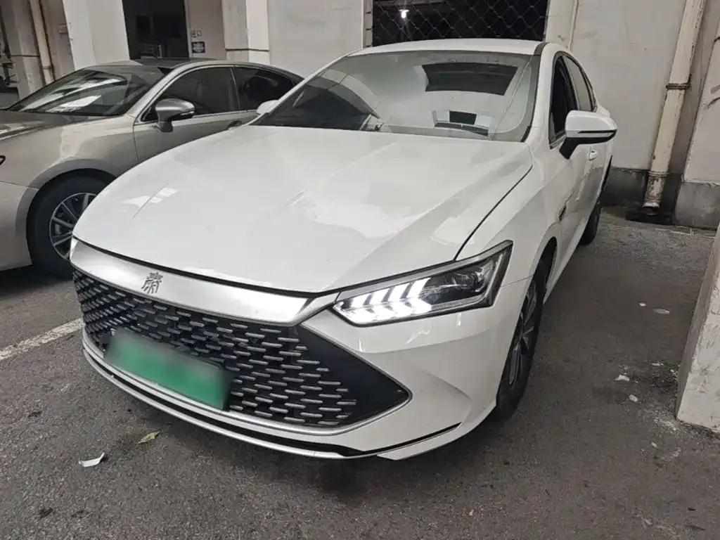 2023 BYD Qin PLUS DM-i 55KM