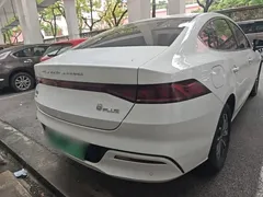 2023 BYD Qin PLUS DM-i 55KM, белый — фото 6