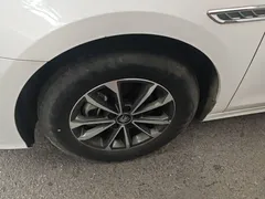 2023 BYD Qin PLUS DM-i 55KM, белый — фото 23