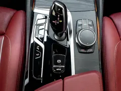 2021 BMW 5 Series 530Li Premium M Sport Package, чёрный — фото 19