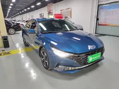 2021 Hyundai Elantra 1.5L CVT LUX, синий — фото 4