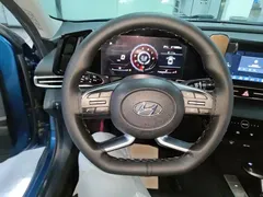 2021 Hyundai Elantra 1.5L CVT LUX, синий — фото 11