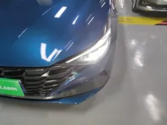 2021 Hyundai Elantra 1.5L CVT LUX, синий — фото 24