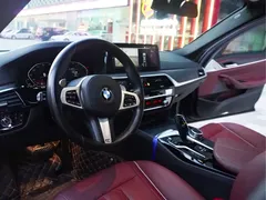 2021 BMW 5 Series 530Li Leading M Sport Package, чёрный — фото 6