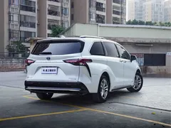 2021 Toyota Sienna 2.5L, белый — фото 4
