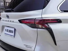 2021 Toyota Sienna 2.5L, белый — фото 8