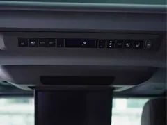 2021 Toyota Sienna 2.5L, белый — фото 18