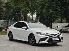 2021 Toyota Camry 2.0S, белый — фото 3