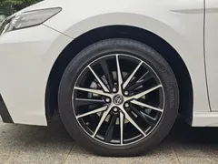 2021 Toyota Camry 2.0S, белый — фото 10