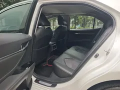 2021 Toyota Camry 2.0S, белый — фото 13