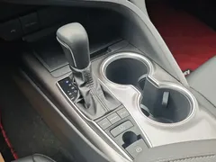 2021 Toyota Camry 2.0S, белый — фото 19