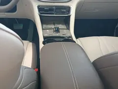 2025 BYD Song PLUS DM-i 112KM, белый — фото 14