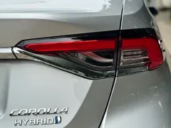 2021 Toyota Corolla Hybrid 1.8L E-CVT Elite — фото 23