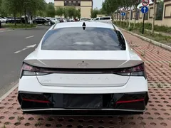 2023 Hyundai Elantra 1.5L CVT LUX, белый — фото 2