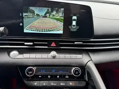 2023 Hyundai Elantra 1.5L CVT LUX, белый — фото 11