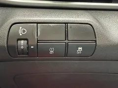 2023 Hyundai Elantra 1.5L CVT LUX, белый — фото 14