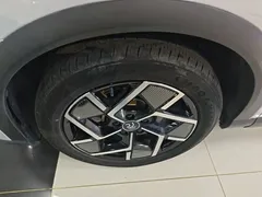 2023 BYD Yuan PLUS Champion 510km Excellence, белый — фото 23