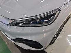 2023 BYD Yuan PLUS Champion 510km Excellence, белый — фото 24