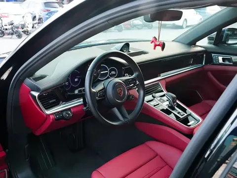 2023 Porsche Panamera 2.9T