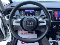 2021 Honda Fit 1.5L CVT, белый — фото 11