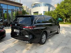 2021 Toyota Sienna 2.5L Hybrid Luxury, чёрный — фото 7