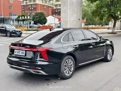 2024 Hongqi H5 1.5T DCT, чёрный — фото 12